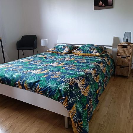 B&B Marianne-Jacky Lemans Montbizot Екстер'єр фото